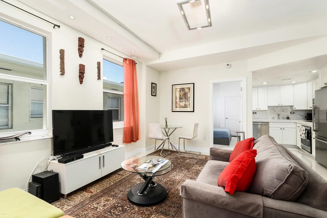 Two Bedroom Two Bath Apartment 2 Block To Beach Miami Beach Kültér fotó