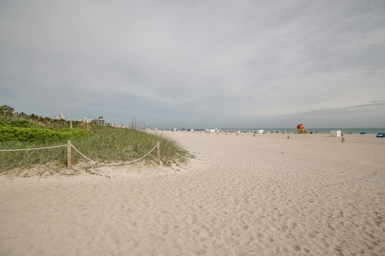 Two Bedroom Two Bath Apartment 2 Block To Beach Miami Beach Kültér fotó